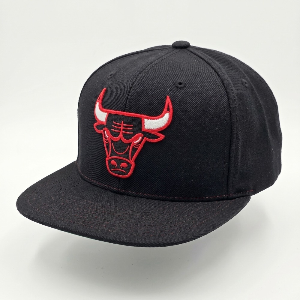 Chicago Bulls Mitchell & Ness Hardwood Classics Snapback Hat Cap NBA Wool 2012